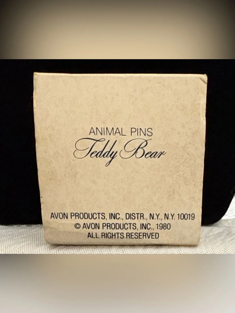 Vintage 1980 Avon Teddy Bear Animal Pin Brooch NOS Original Box